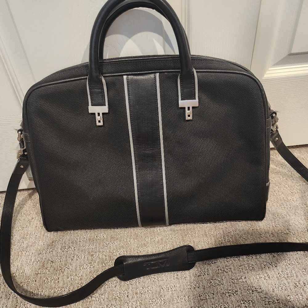 Tumi briefcase - Picture 2 of 5